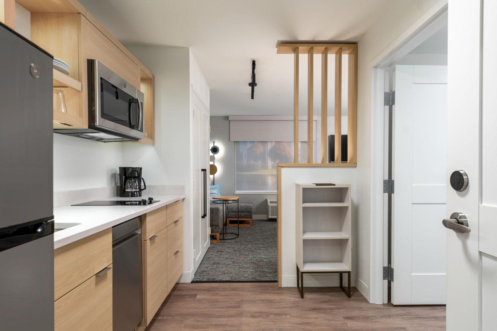 Towneplace Suites By Marriott Houston Tomball Exterior photo